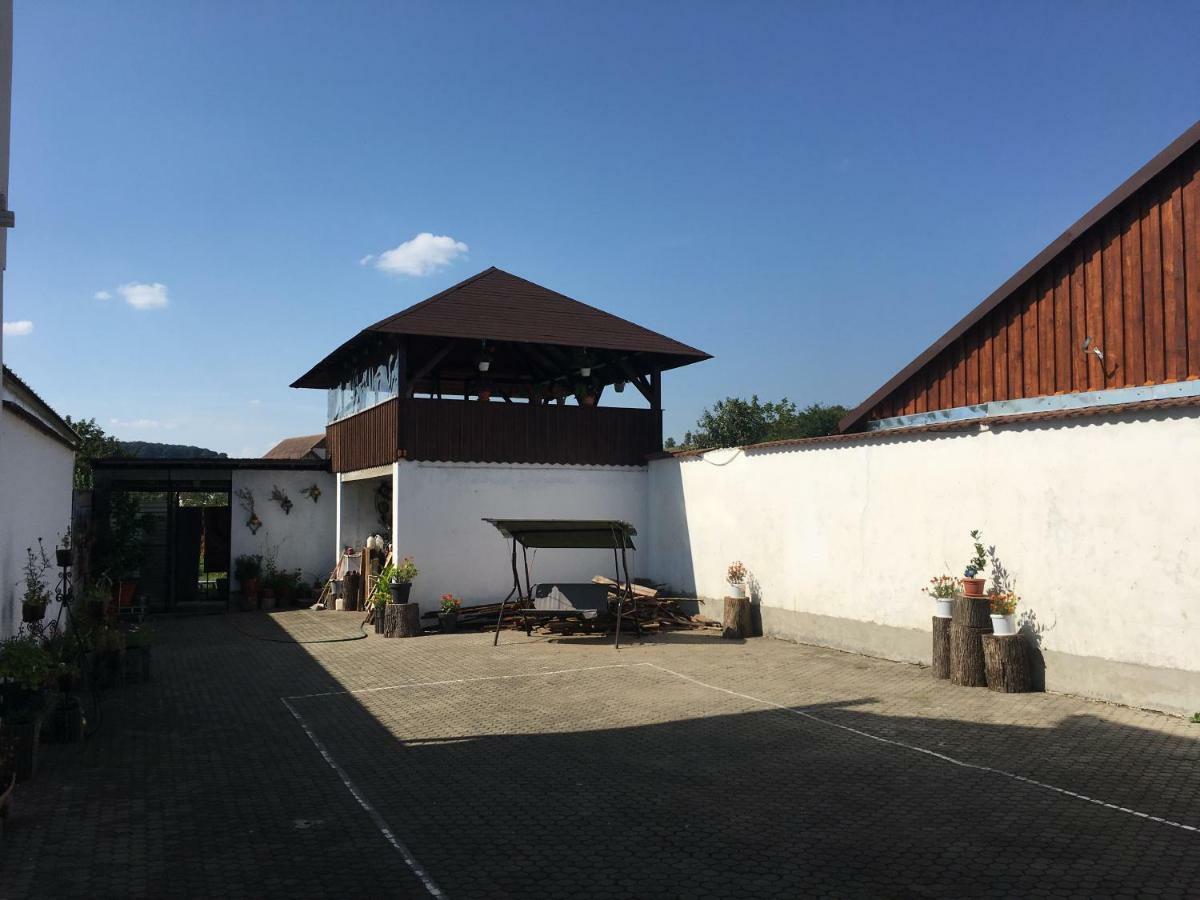 Brick Airport Cristian (Sibiu) Exterior foto